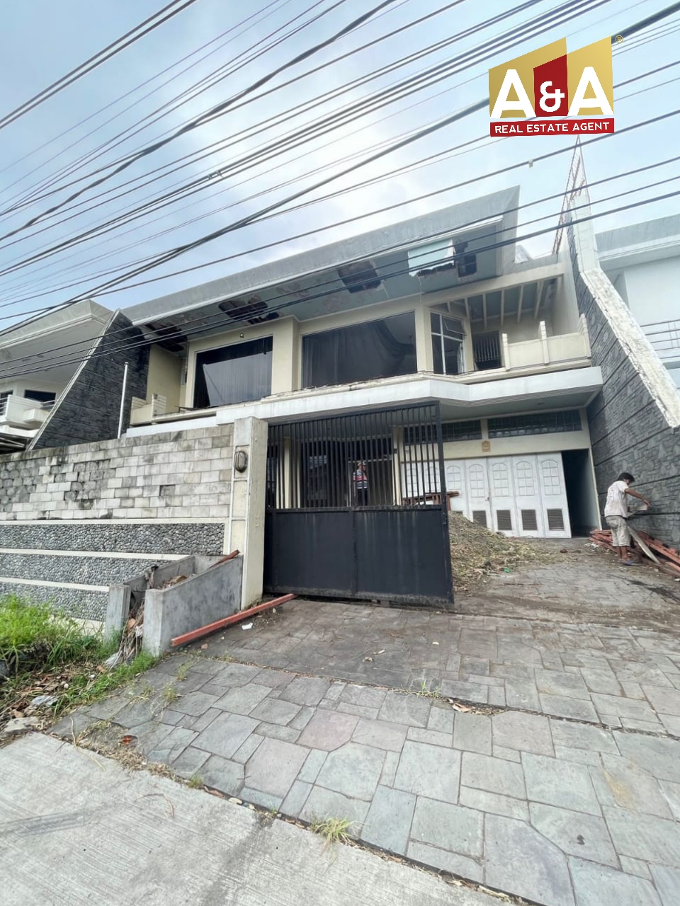 DIJUAL RUMAH HITUNG TANAH SURABAYA BARAT – A&A Indonesia